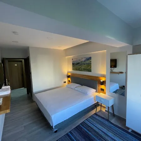 Royalova Hotell Çınarcık