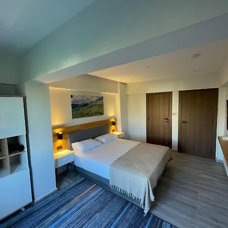 Royalova Çınarcık