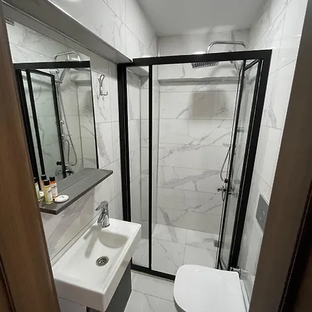 Royalova Hotel *
