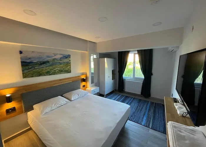 Royalova Çınarcık